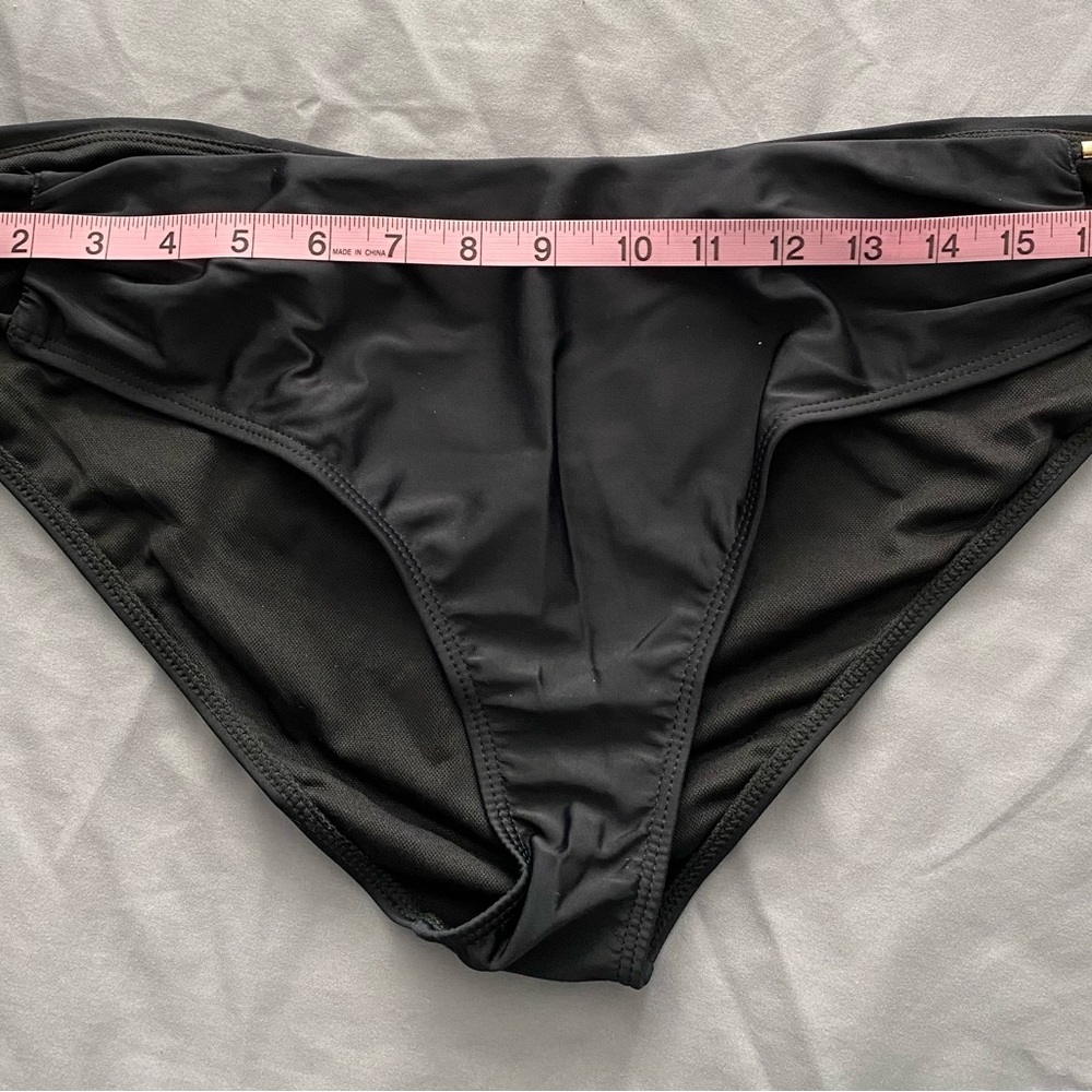 Time and Tru black bikini bottom, SIZE L